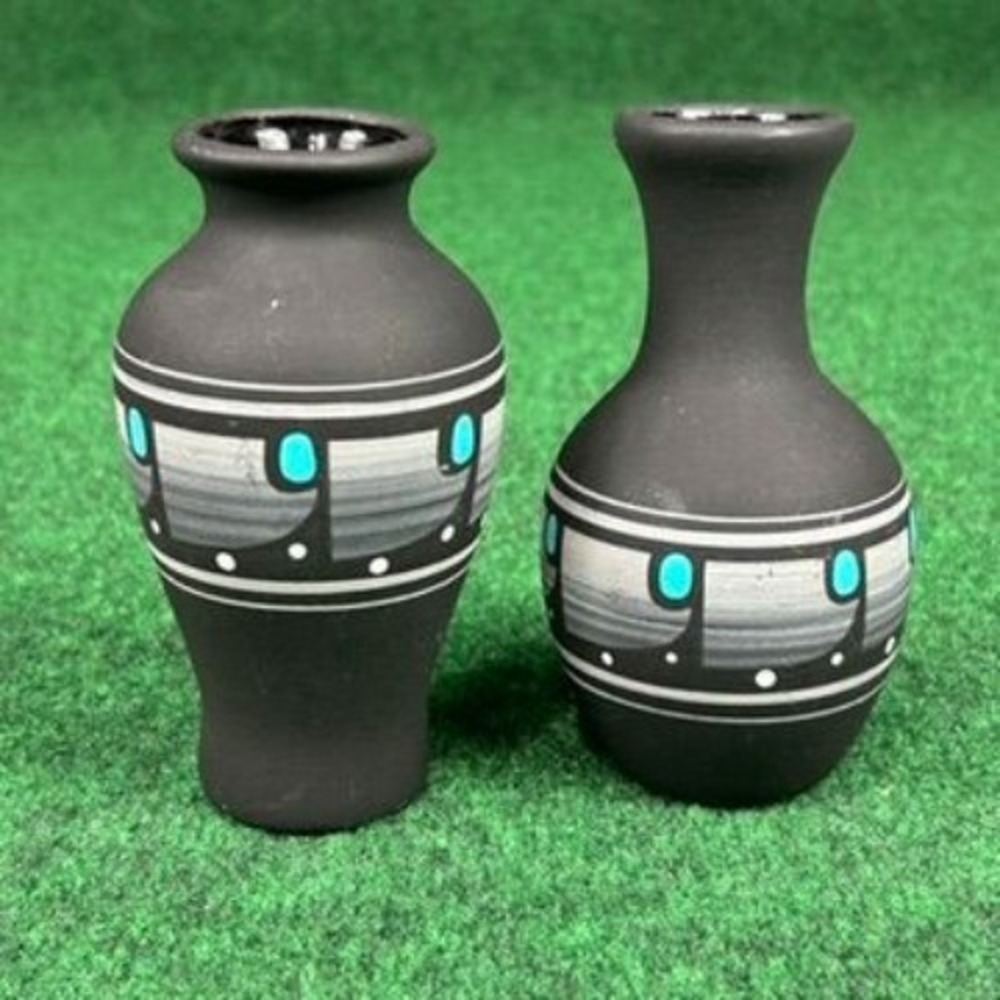 SANDSTONE CREATIONS Handcrafted Miniature Southwest Style Black Vases Set‎ Of 2 - Picture 2 of 11